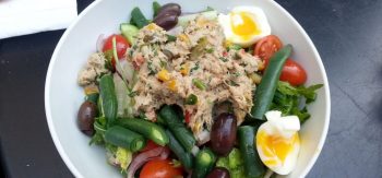 A bowl of healthy tuna nicoise salad